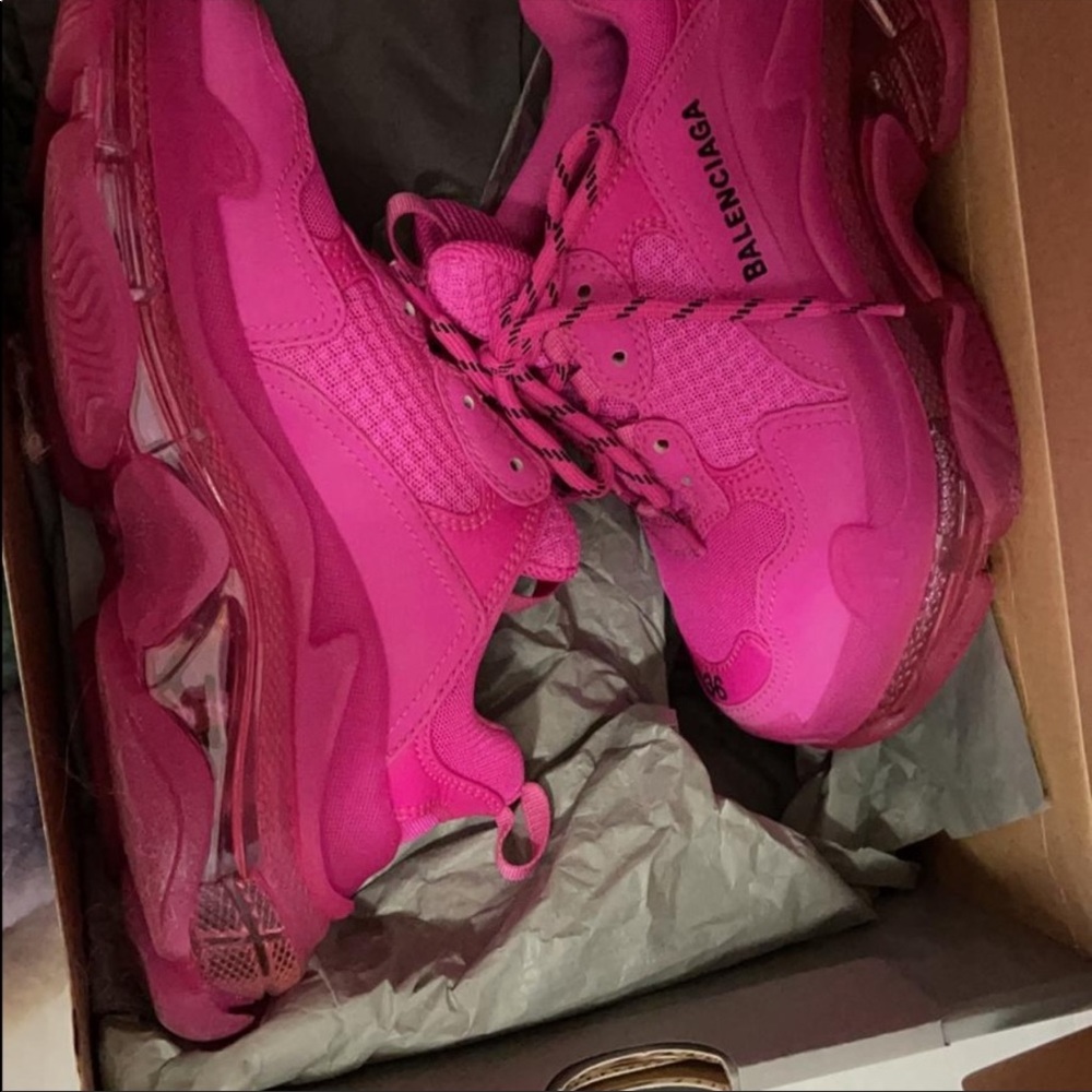 Balenciaga Triple S-hot pink